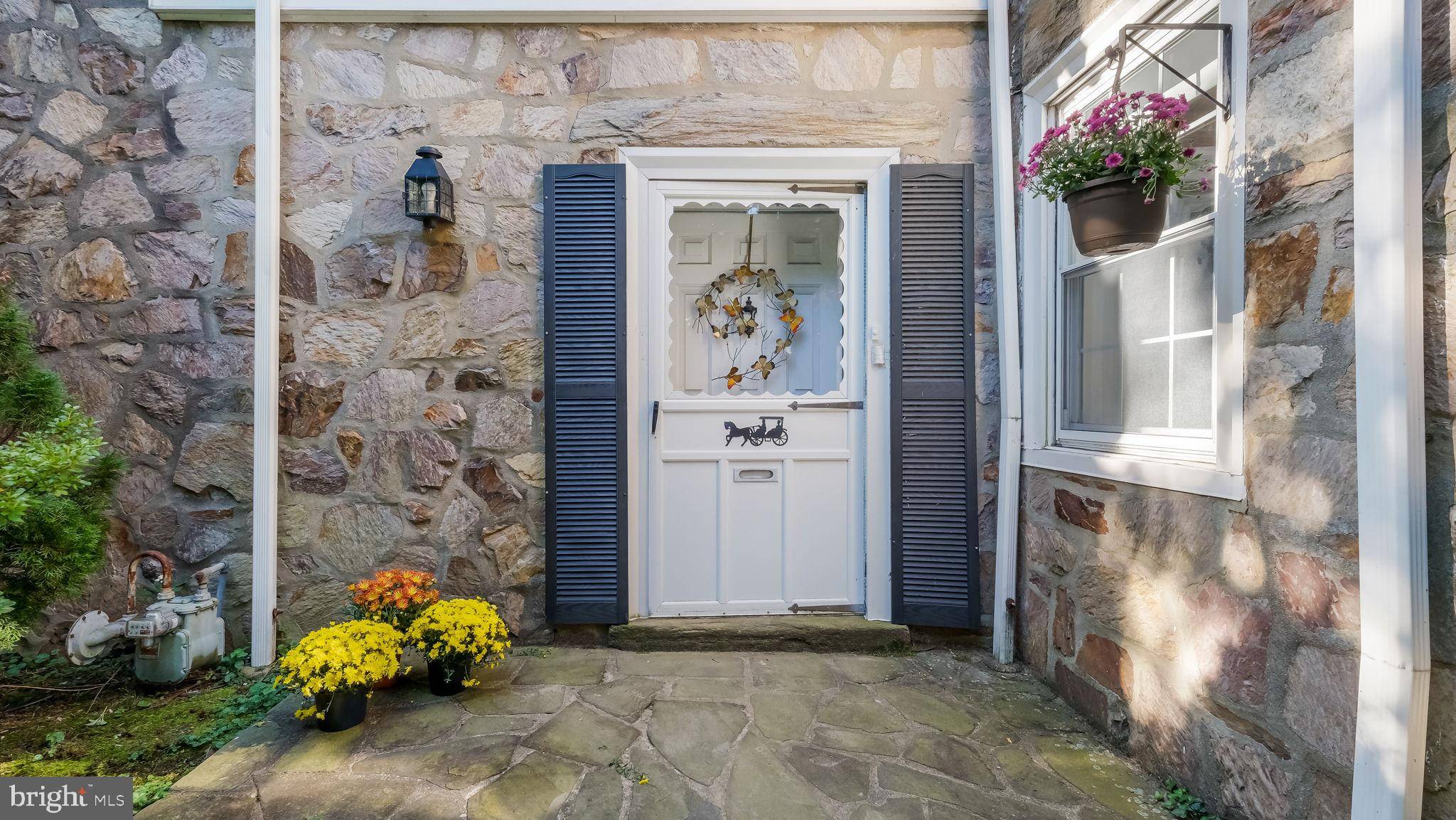 Jenkintown, PA 19046,10 TOWNSHIP LINE RD