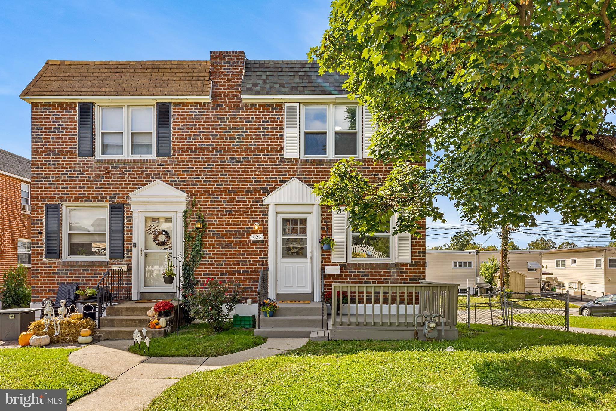 Ridley Park, PA 19078,227 LYNN RD