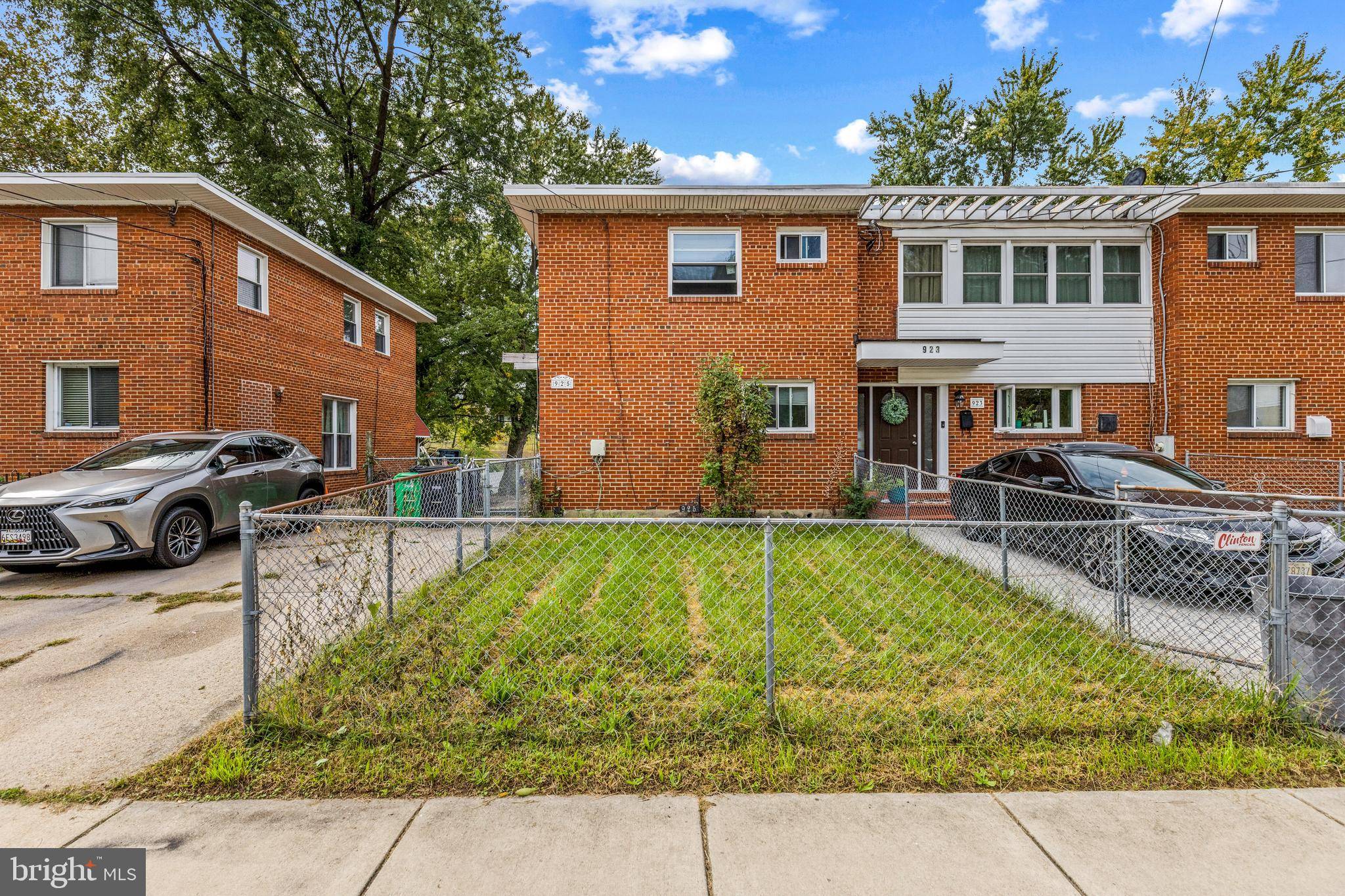 925 OWENS RD, Oxon Hill, MD 20745