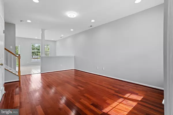 Dayton, NJ 08810,203 DAHLIA CIR