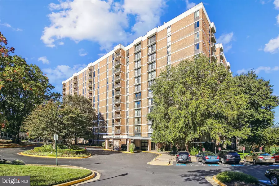 2311 PIMMIT DR #714, Falls Church, VA 22043