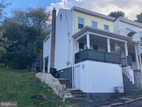 237 PIERCE ST, Pottsville, PA 17901