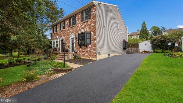 38 LACEY AVE, Doylestown, PA 18901