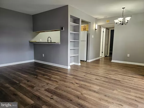 Baltimore, MD 21221,4 CLOVERWOOD CT #104