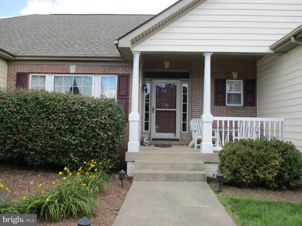 Martinsburg, WV 25403,52 CATERA CT