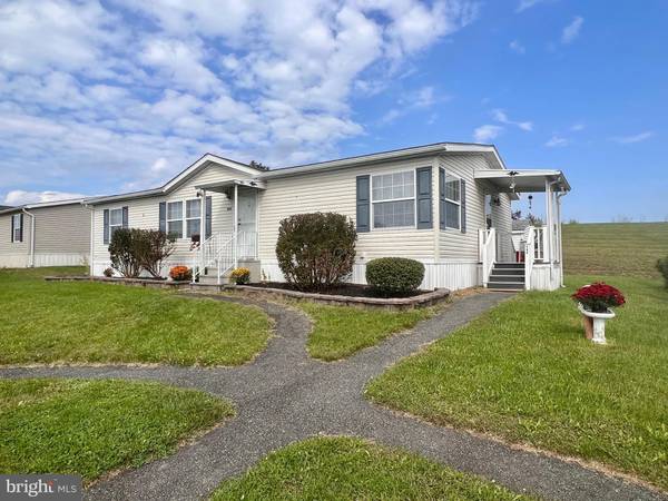 Reading, PA 19606,508 CARAVELLE LN