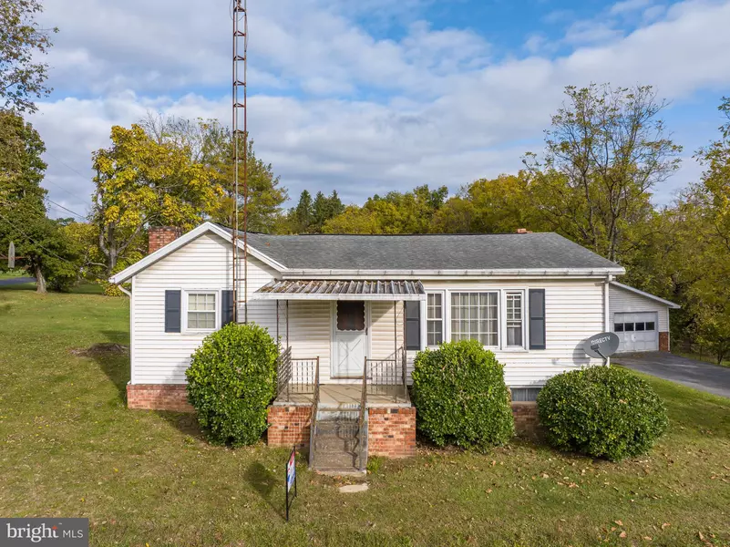 6532 HEDGESVILLE RD, Hedgesville, WV 25427