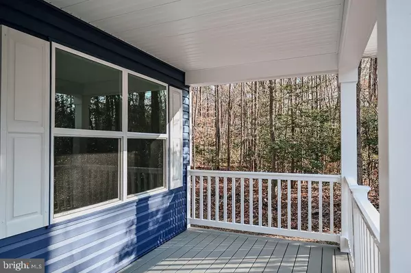 Colonial Beach, VA 22443,49 PINEWOOD LN