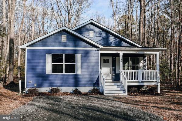 49 PINEWOOD LN, Colonial Beach, VA 22443