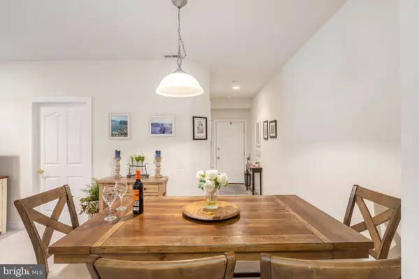 West Chester, PA 19382,1324 W WEST CHESTER PIKE #205