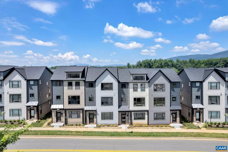 950 ORION LN, Crozet, VA 22932