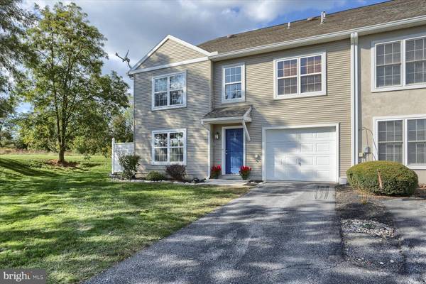 109 COURTYARD DR, Carlisle, PA 17013