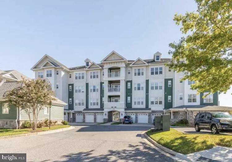 Laurel, MD 20707,13501 BELLE CHASSE BLVD #416