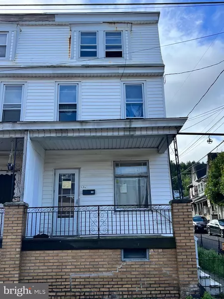 226 W 6TH ST, Mount Carmel, PA 17851