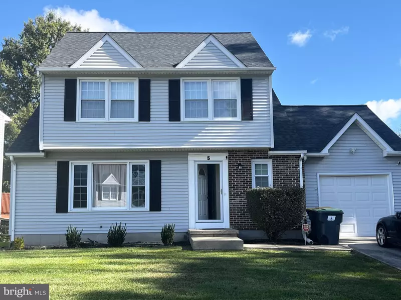 5 SPRUCE CT, Newark, DE 19702