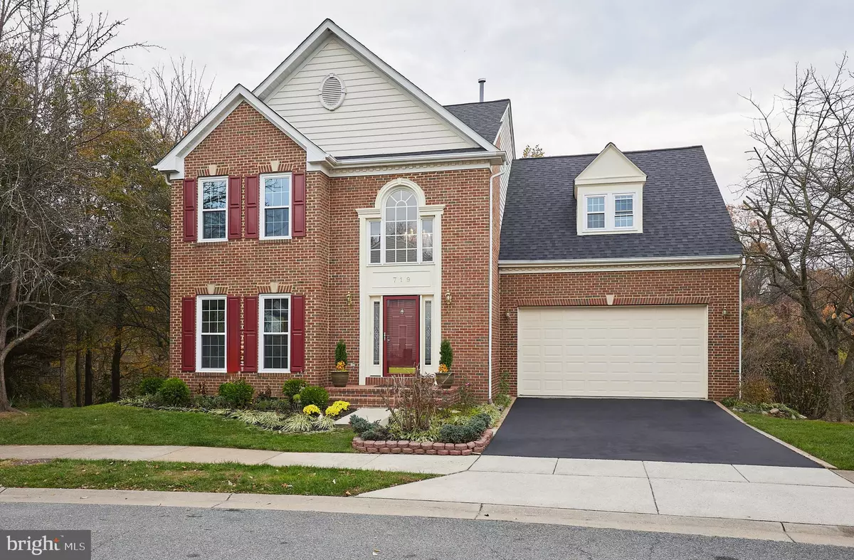 Gaithersburg, MD 20878,719 SUMMER WALK DR