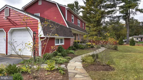 Princeton Junction, NJ 08550,2 HEREFORD DR