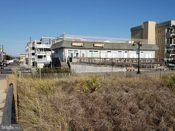 Sea Isle City, NJ 08243,9 42ND ST