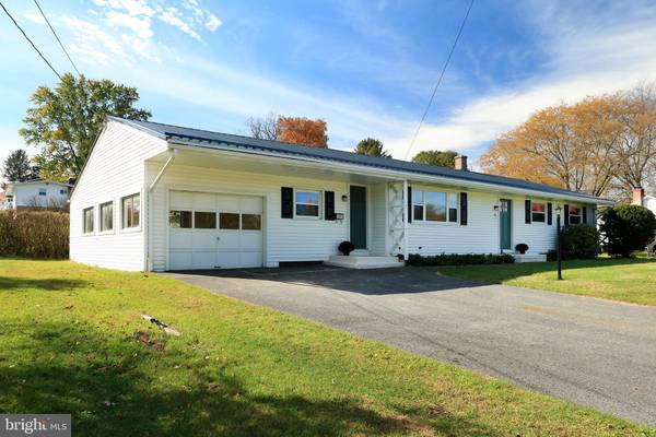 Pleasant Gap, PA 16823,116 HERMAN ST