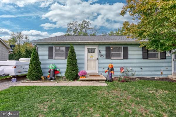 123 S BLETTNER AVE, Hanover, PA 17331