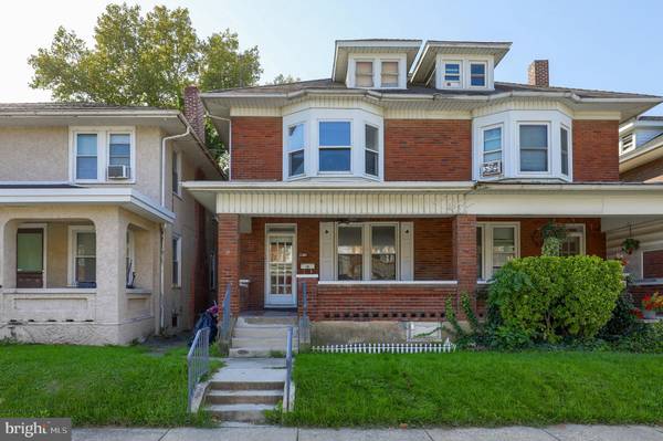 1726 W MARKET ST, York, PA 17404