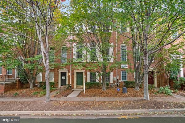 2424 NORTH HAMPTON DRIVE DR, Alexandria, VA 22311