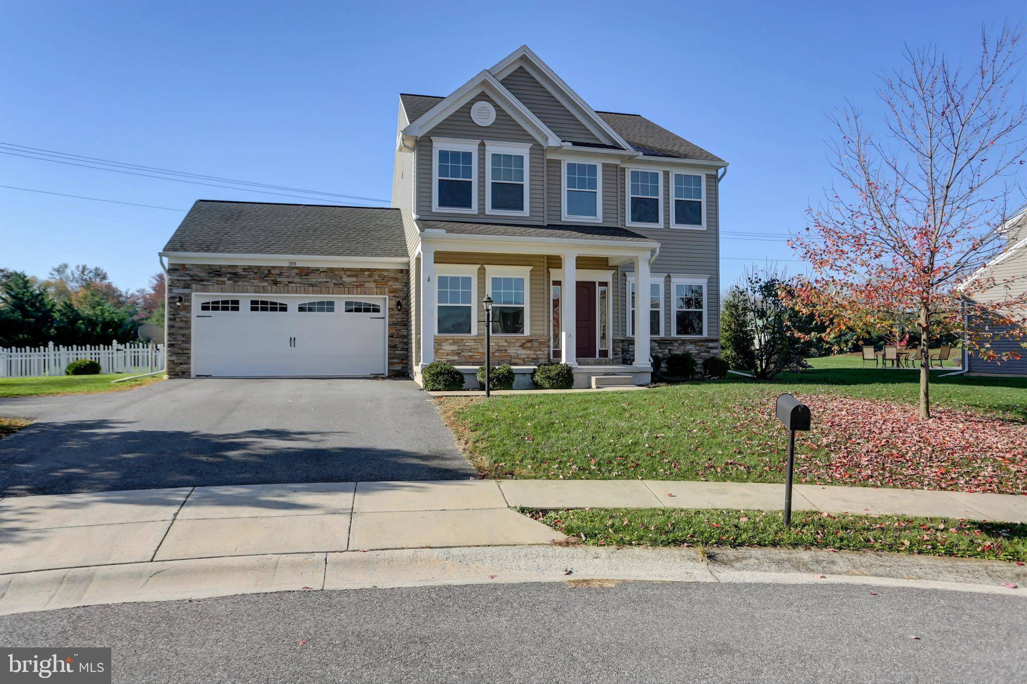 201 JERICHO LN, Shippensburg, PA 17257