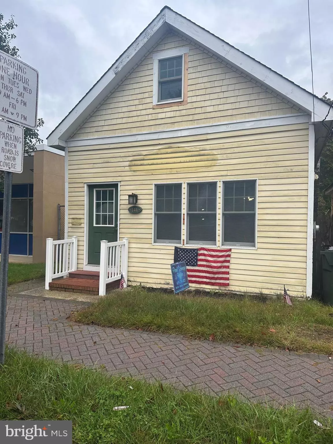 Tuckerton, NJ 08087,141 E MAIN ST