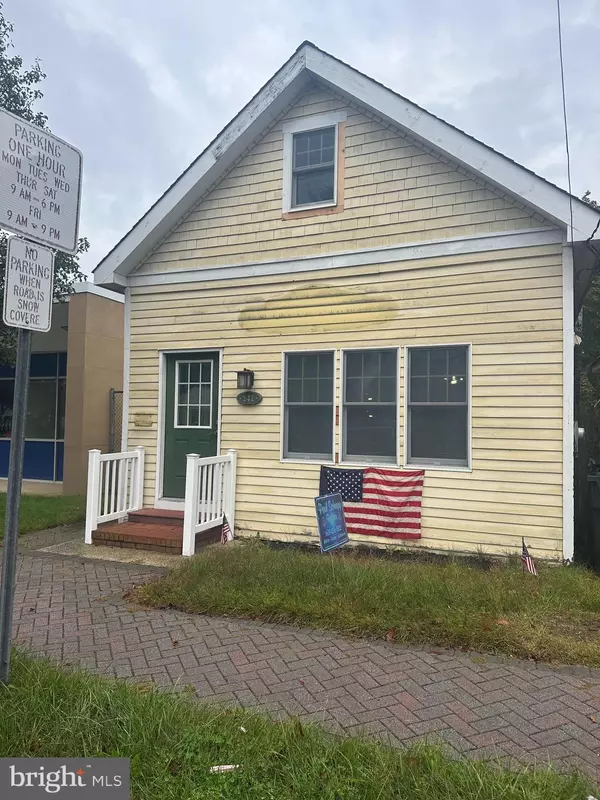 Tuckerton, NJ 08087,141 E MAIN ST