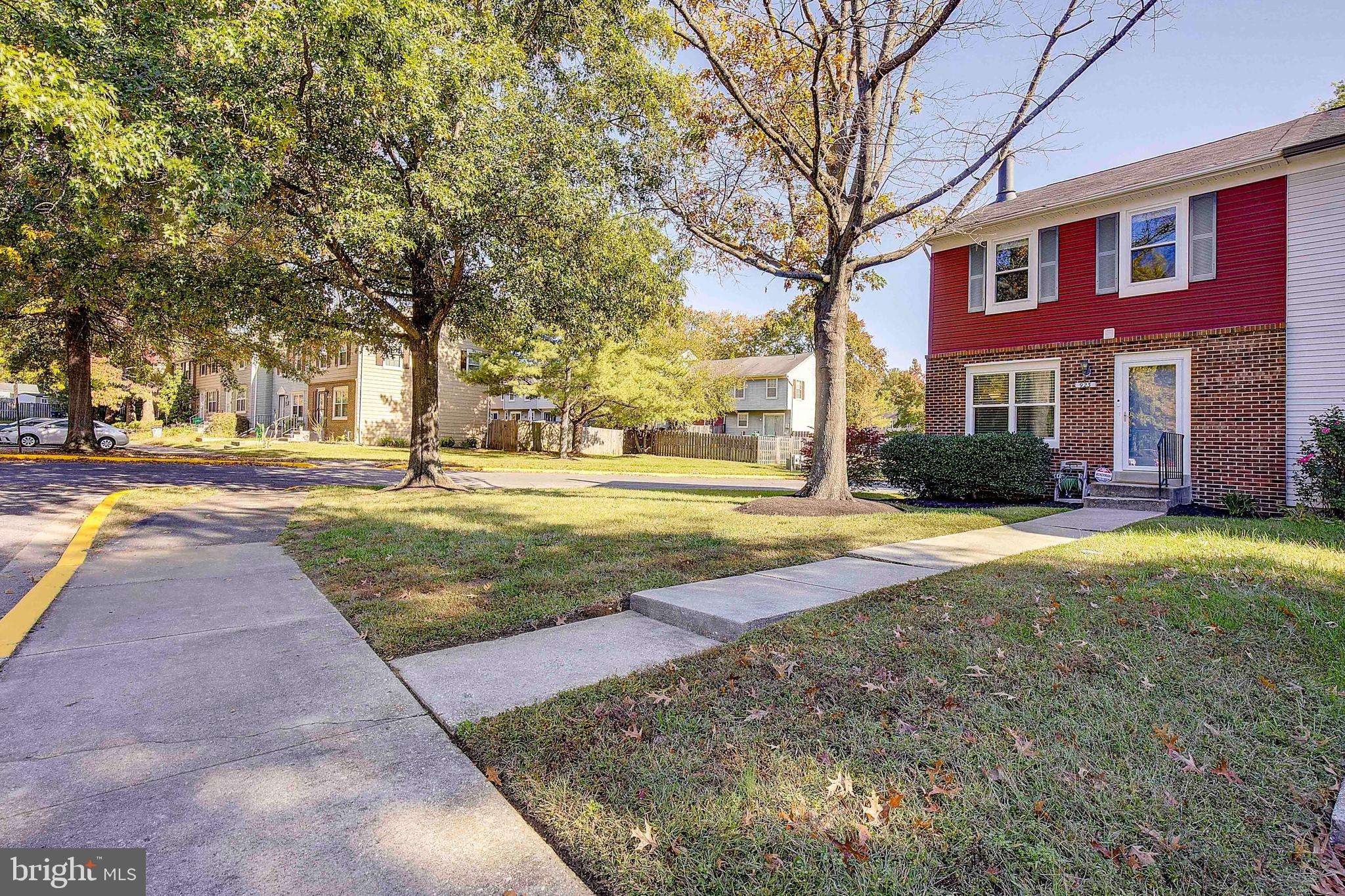 Bowie, MD 20721,923 SAINT MICHAELS DR
