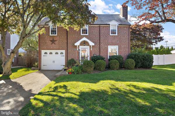 26 PICKWICK LN,  Newtown Square,  PA 19073