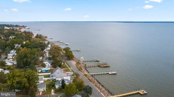 Colonial Beach, VA 22443,817 MARSHALL AVENUE