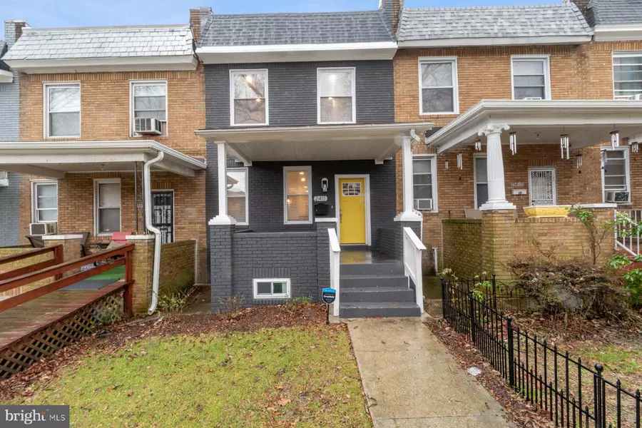 2411 SHIRLEY AVE, Baltimore, MD 21215