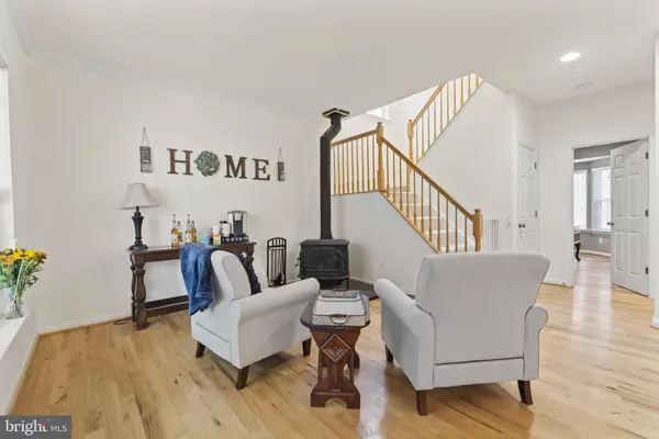 Bluemont, VA 20135,957 COULSON LN