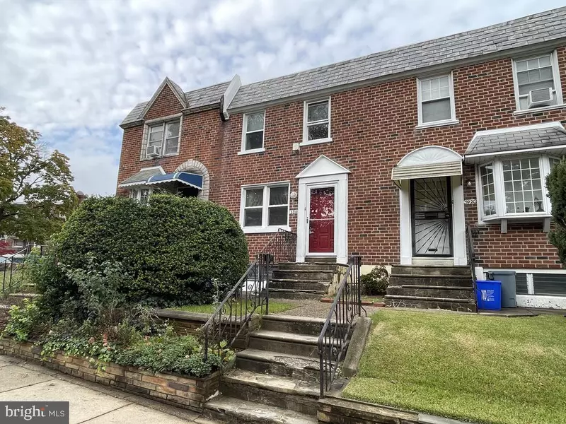 5918 HAMMOND AVE, Philadelphia, PA 19120