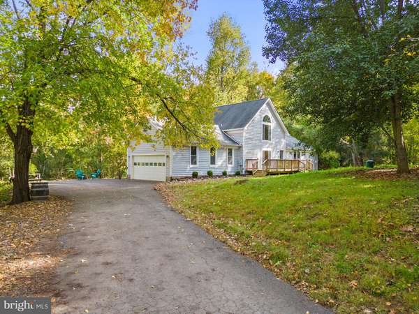 39506 BOLINGTON RD, Lovettsville, VA 20180