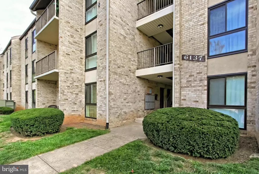 6137 EDSALL RD #I, Alexandria, VA 22304