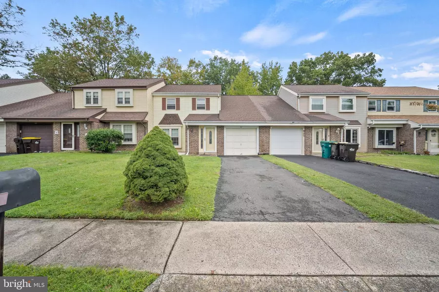87 GREENWOODS DR, Horsham, PA 19044