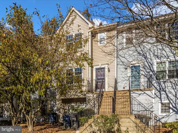 7128 MAHOGANY DR #5, Hyattsville, MD 20785