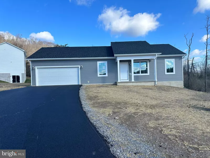 ANDREW CT #6B, Berkeley Springs, WV 25411