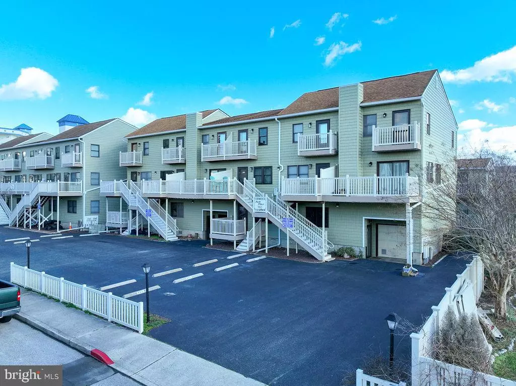 Ocean City, MD 21842,902 EDGEWATER AVE #504