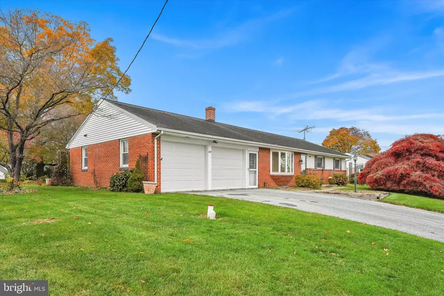 630 PINE HILL RD, Lititz, PA 17543