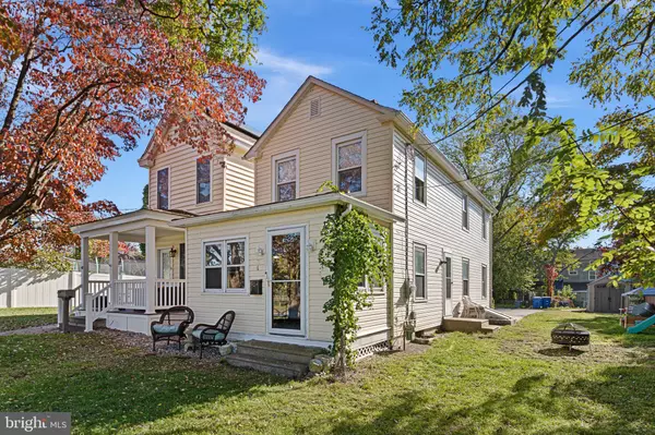 Florence, NJ 08518,34 E FRONT ST