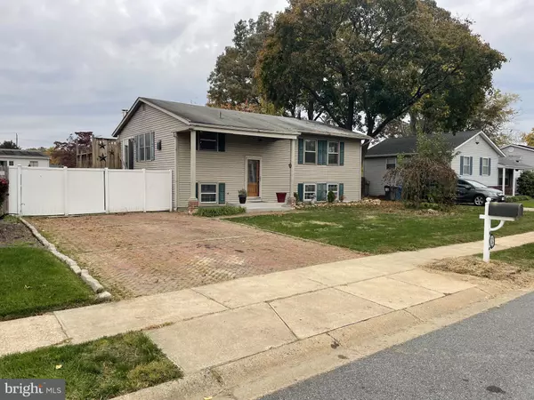 1219 PINEFIELD RD, Newark, DE 19713