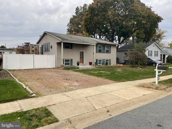 1219 PINEFIELD RD, Newark, DE 19713