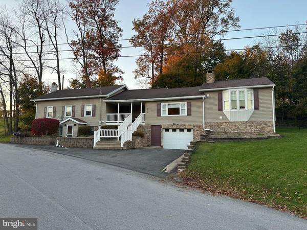 415 SUMMIT RD., State College, PA 16801