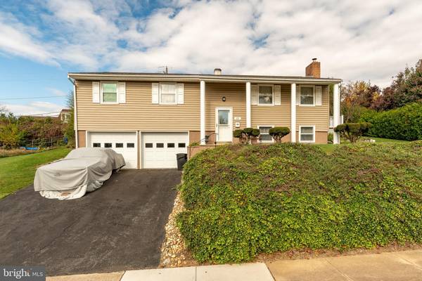 315 MORRISON RD, Reading, PA 19601