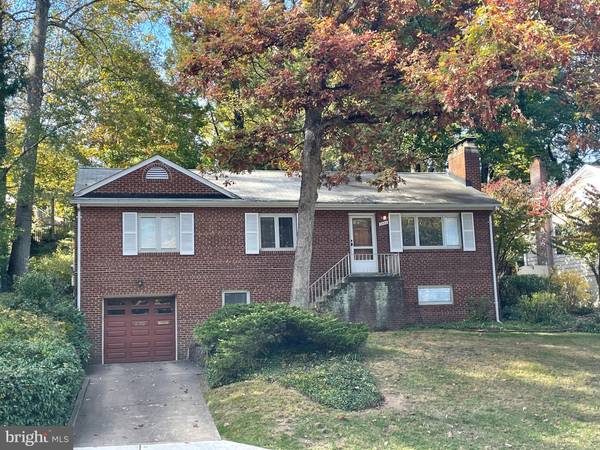 2352 N VERMONT ST, Arlington, VA 22207