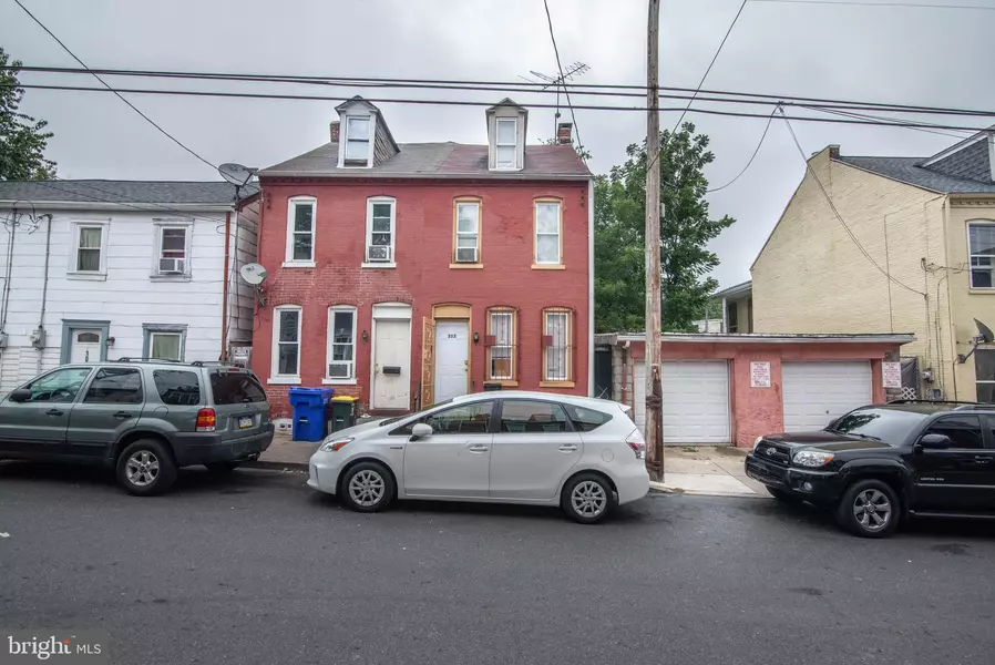 313 BEAVER ST, Lancaster, PA 17603