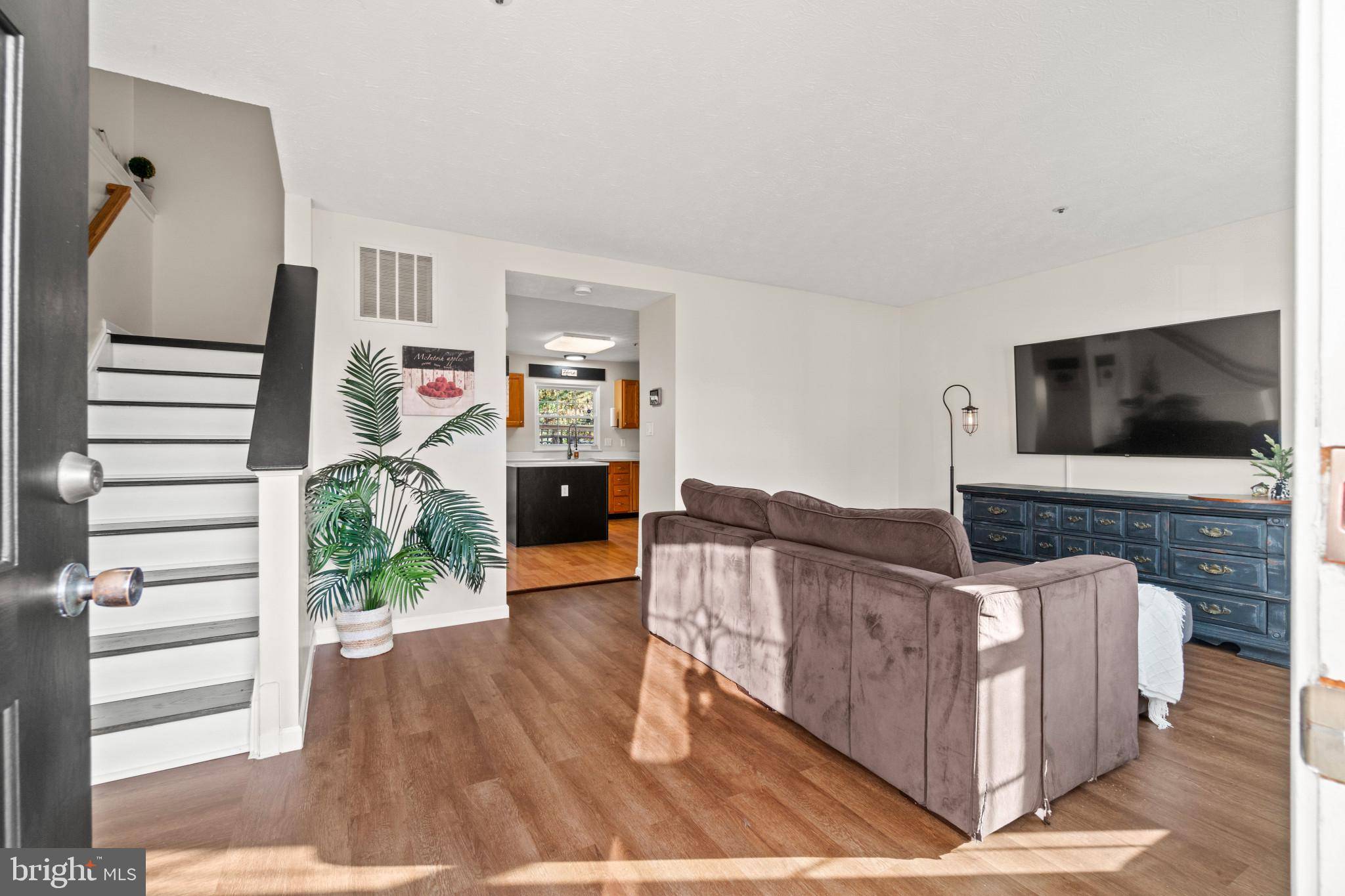 Glen Burnie, MD 21061,144 FOXVIEW DR